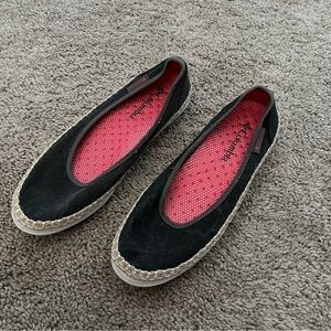 Women’s Columbia gray casual slip on shoes size 7